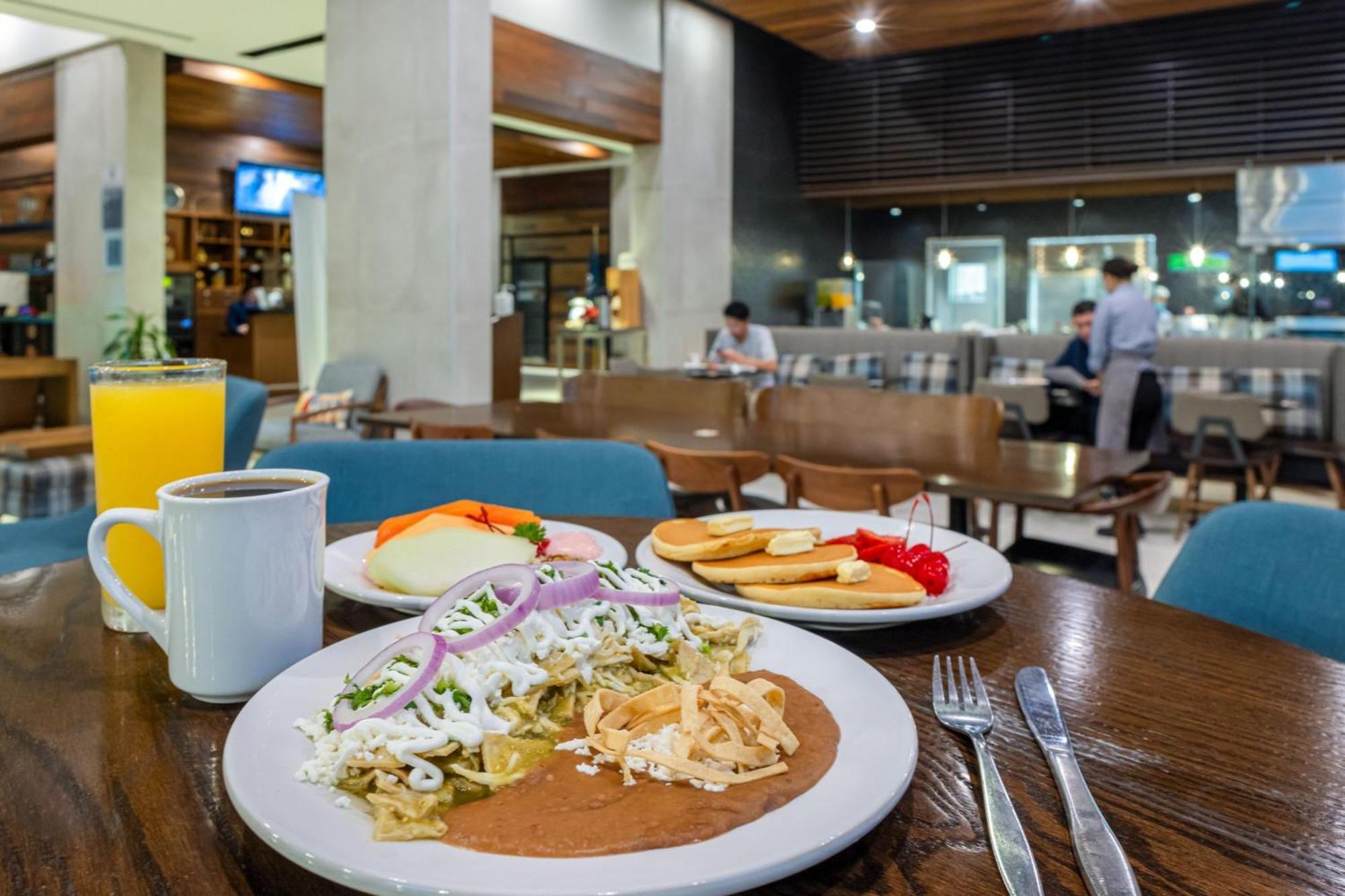 Four Points By Sheraton Monterrey Airport Аподака Экстерьер фото